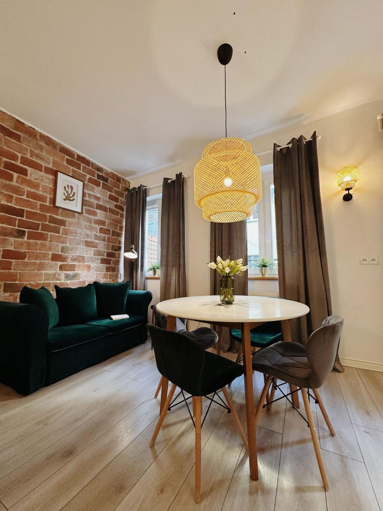 Apartament Egzotyczny Stary Toruń エクステリア 写真